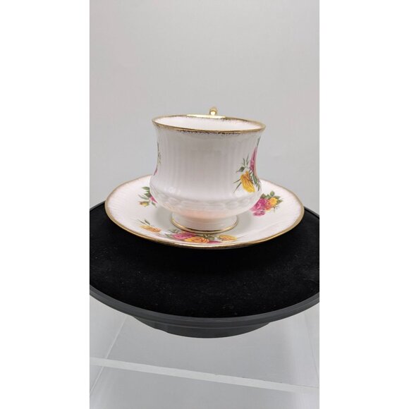 ROYAL DOVER Bone China Footed Teacup Saucer Gold Trim Cottage Rose Elegant - Picture 9 of 16